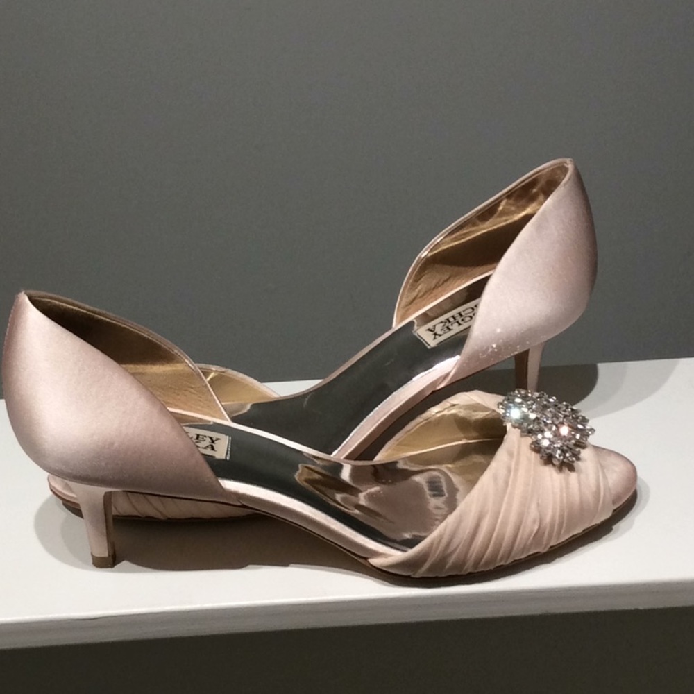 Badgley Mischka Caitlin Crystal Embellished Pump